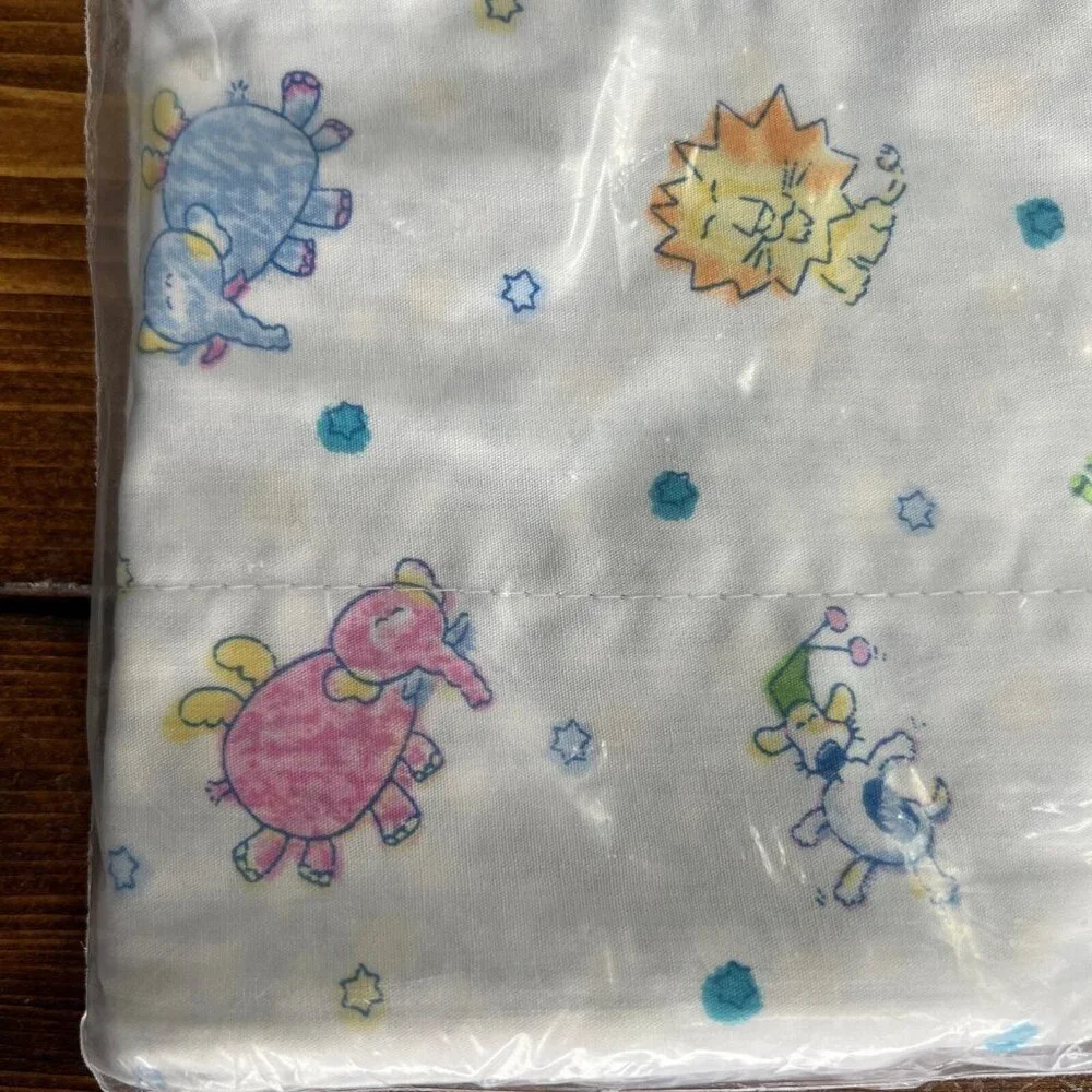 VTG Carter’s Curtain Valance Jungle Elephants Lions Giraffes 21.25”x90” NOS